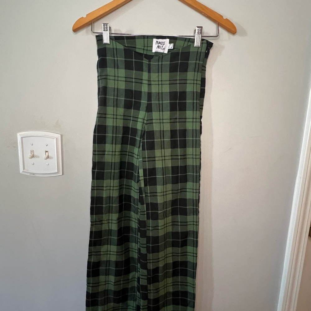 Princess Polly Plaid Green Women's Pants Holiday Plaid - Picture 2 of 7